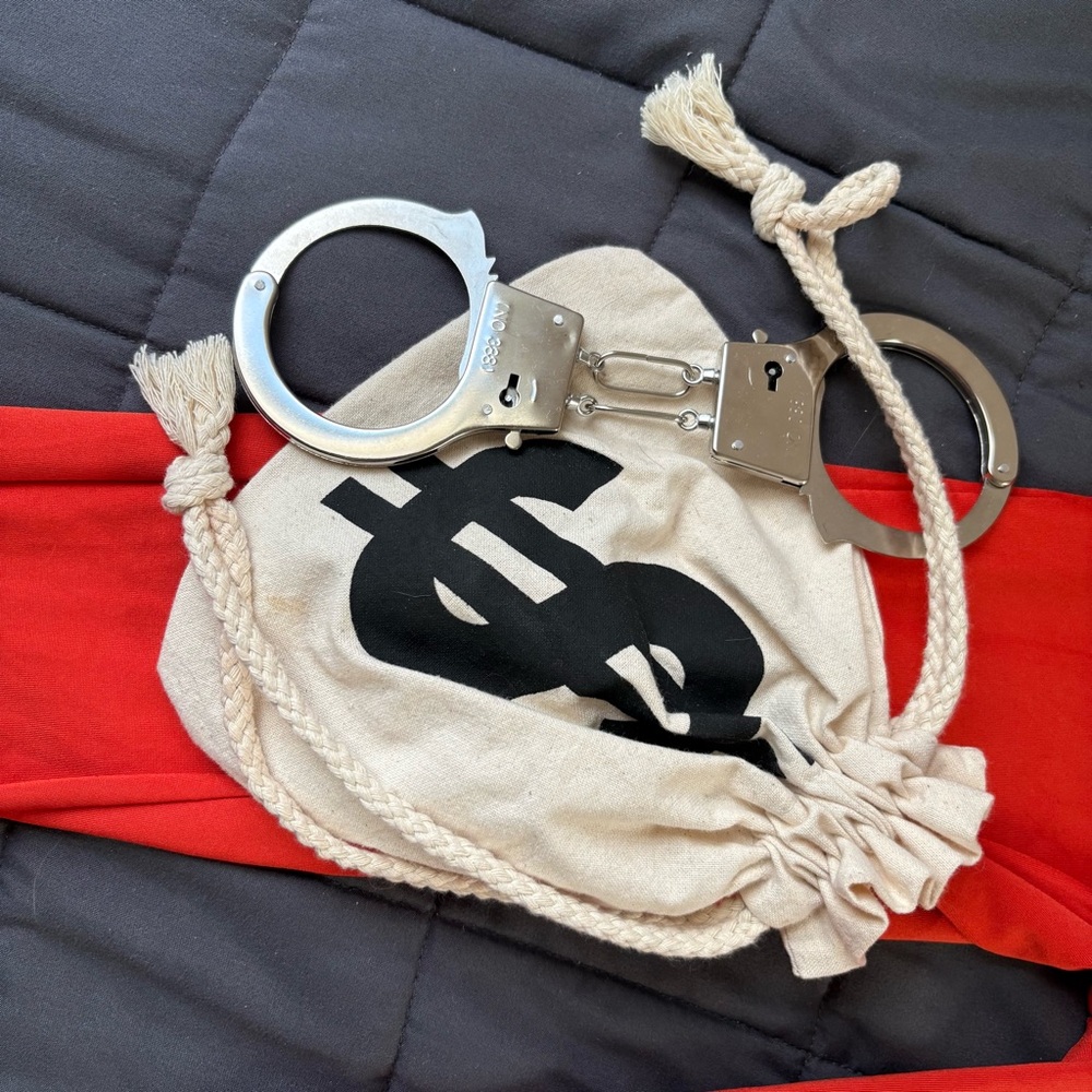 Spirit Halloween Inmate Prison Cosplay Costume Set - Picture 3 of 4